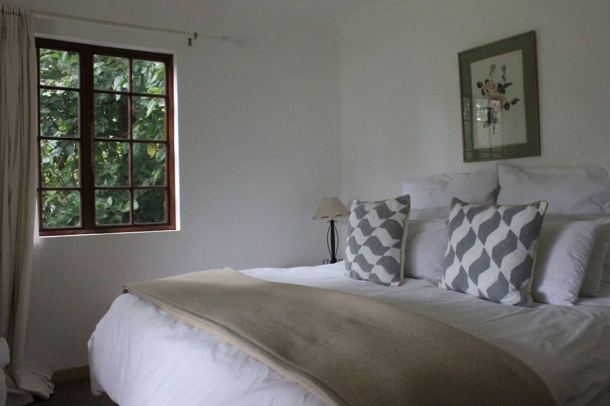 Standard Cottage, 2 Bedrooms, Lake View, Lakeside | Premium bedding, in-room safe, desk, iron/ironing board