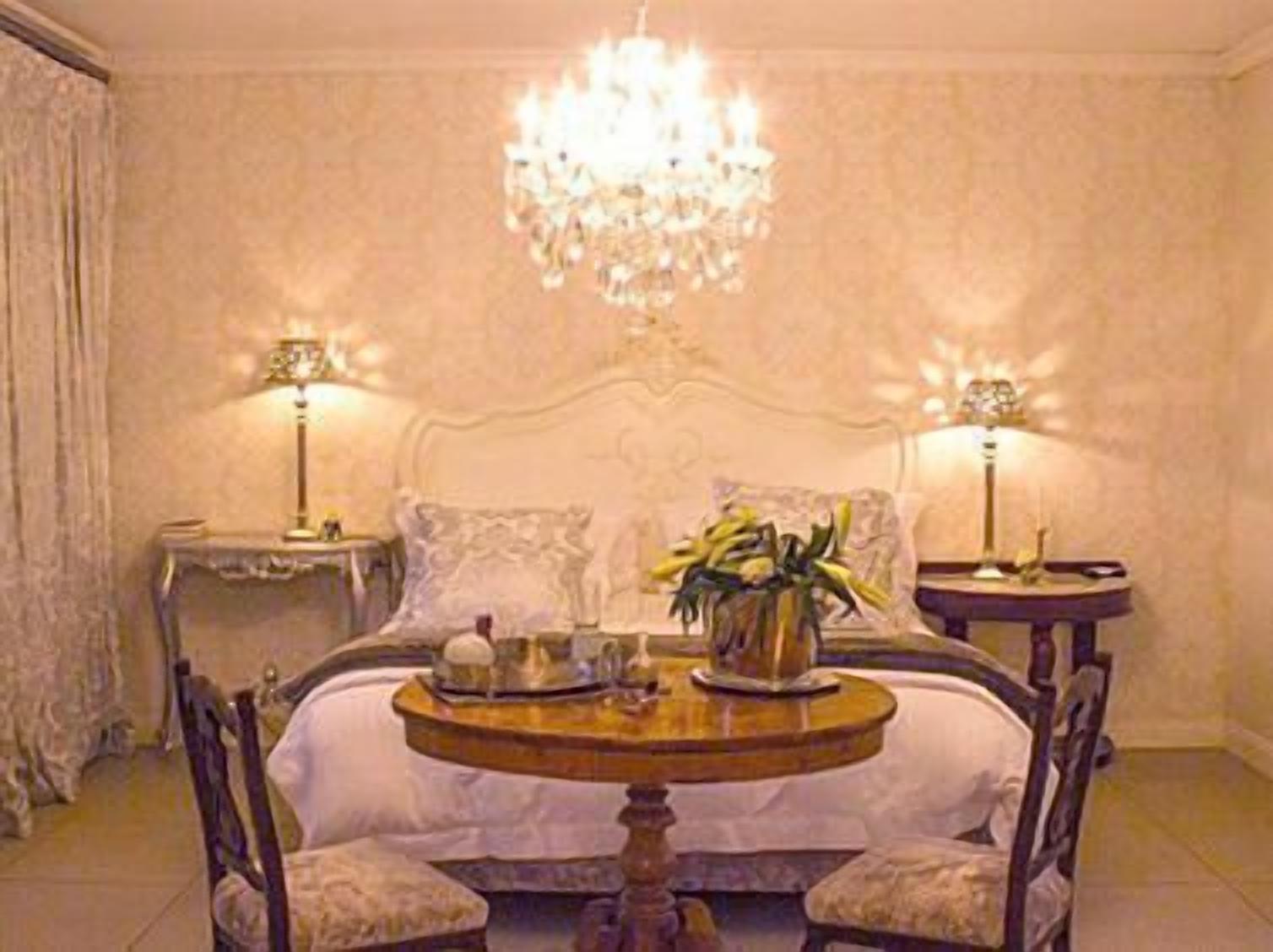 浪漫套房 | 1 間臥室、高級寢具、客房內保險箱、書桌