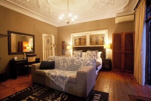Deluxe Double Room | 1 bedroom, premium bedding, pillow-top beds, desk