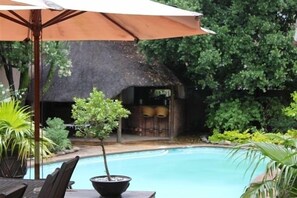 Outdoor pool, pool loungers