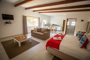 Gourikwa Villa Single Rooms  | Individually decorated, individually furnished, blackout drapes - Gourikwa Reserve (Gouritz)