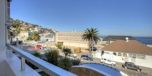 Balcony - Bon Bayit (Cape Town)