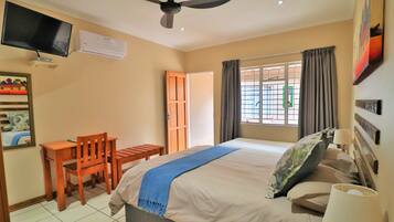 1 bedroom, in-room safe, laptop workspace, iron/ironing board