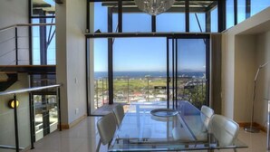 Chambre (16 Springbok Road) | Repas dans la chambre