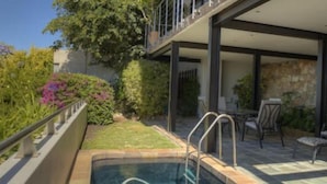 Chambre (16 Springbok Road) | Piscine | Piscine extérieure