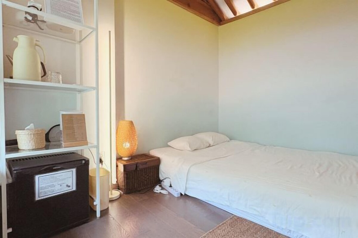 Premium bedding, iron/ironing board (on request), WiFi (free)