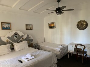 Superior Room | Free WiFi - Peg Leg Darling Harbour (Pyrmont)