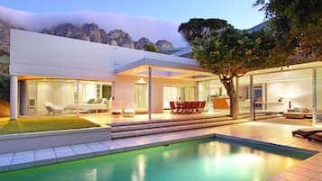 Luxury House | Pool | Outdoor pool