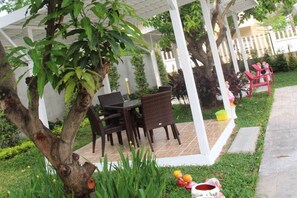Terrace/patio - The Flamingo Hotel (Nakhon Ratchasima)