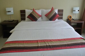 슈피리어룸 | 미니바, 객실 내 금고, 책상, 무료 WiFi