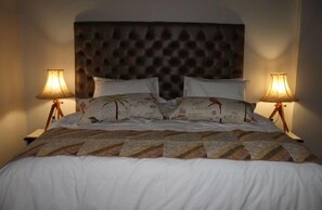 Superior Deluxe Twin Room | Egyptian cotton sheets, premium bedding, Tempur-Pedic beds