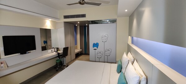Kamar Double Superior, 1 kamar tidur | Minibar, brankas, meja kerja, dan kedap suara