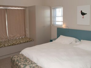 TH41 (23) | Premium bedding, down duvets, in-room safe, free WiFi