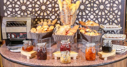 Crowne Plaza Riyadh Palace by IHG