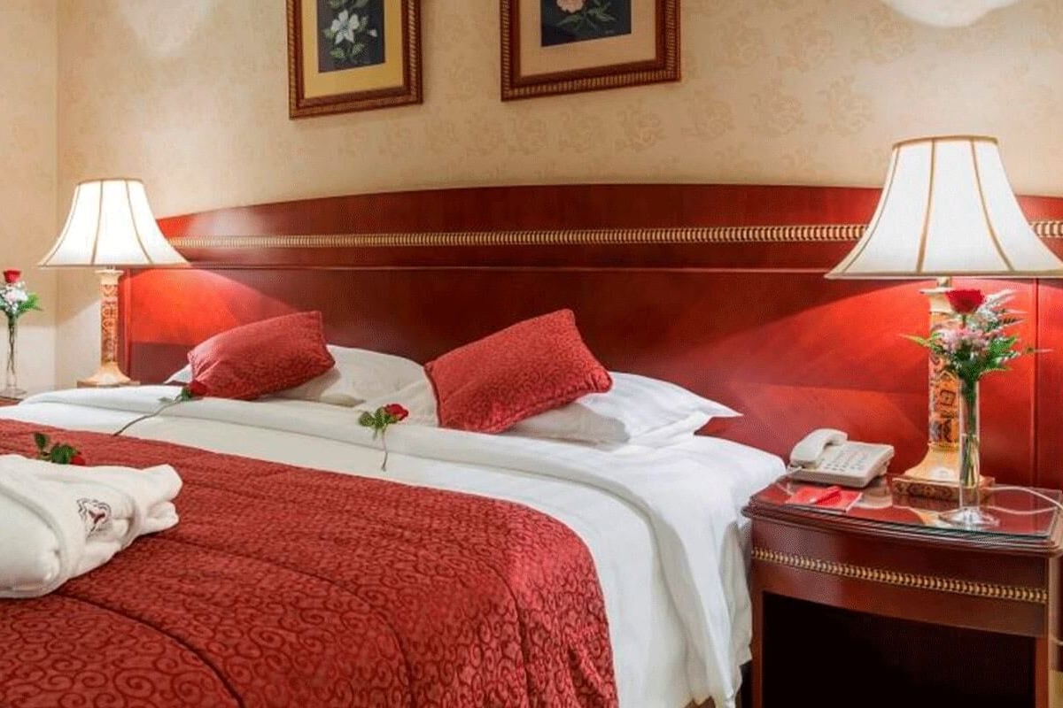 Suite, 1 chambre, vue sur la ville | Draps en coton égyptien, literie de qualité, couette en duvet