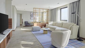 Presidential Suite, 1 Single Bed (Dining) | Egyptian cotton sheets, premium bedding, down duvets, pillow-top beds