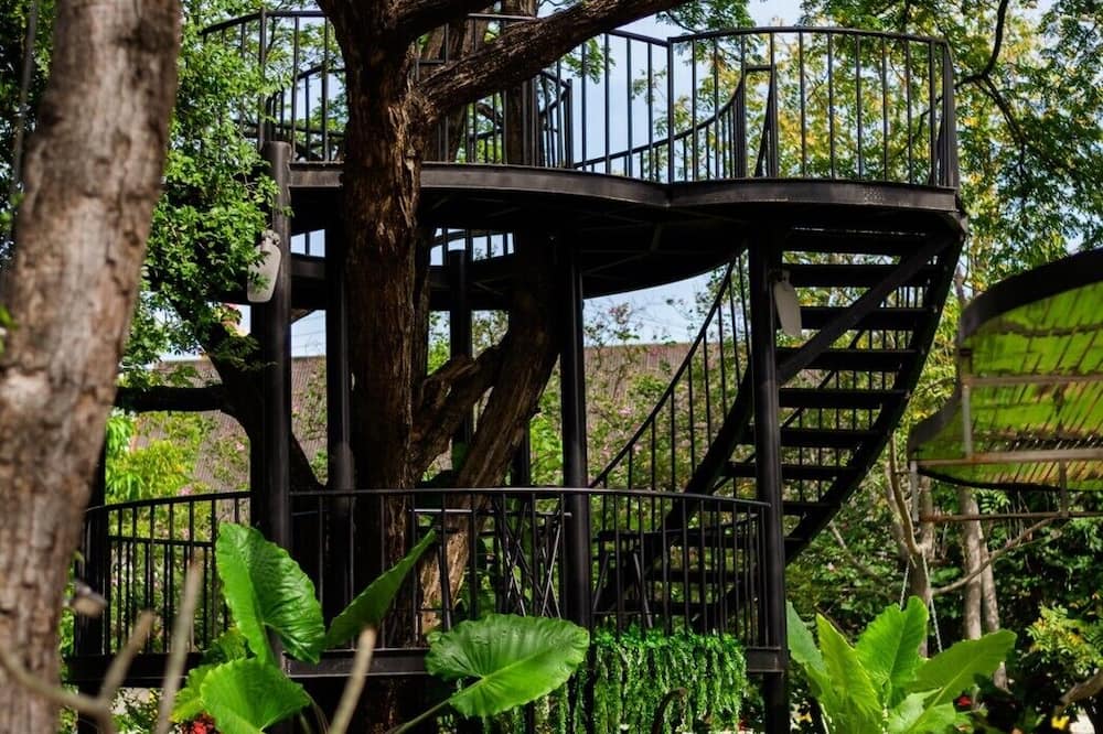 Chayada Garden House and Resort Hotel