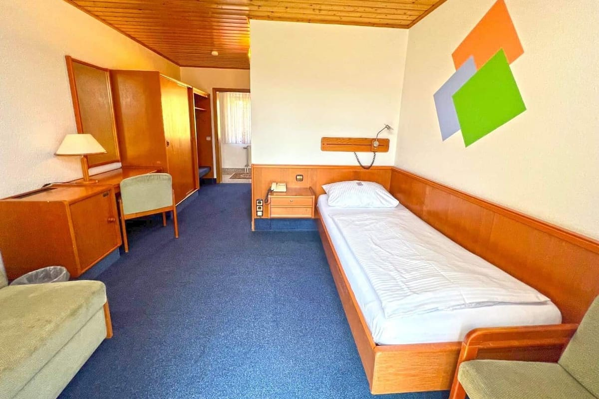 Standard Single Room
