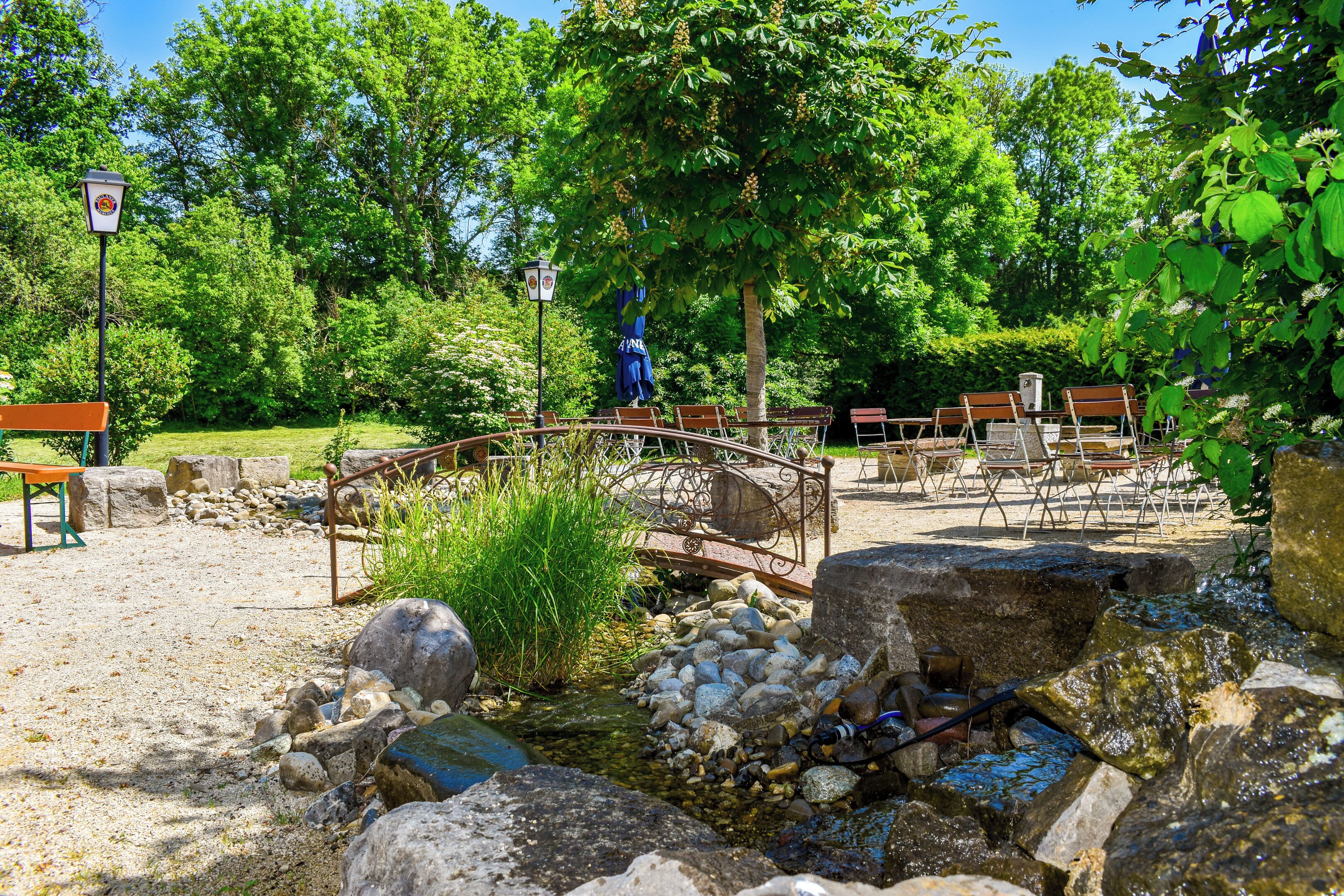 2 restaurants, breakfast, lunch, dinner served; Regional cuisine