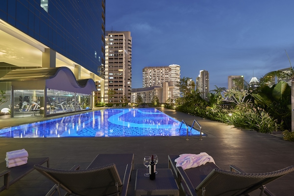 Outdoor pool, pool loungers