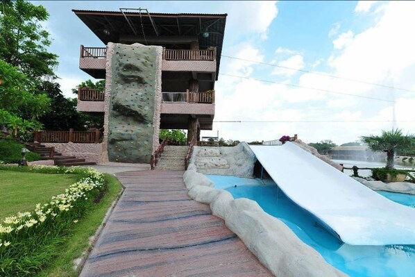 Indoor pool, outdoor pool - Chart Thip Resort (Sung Noen)