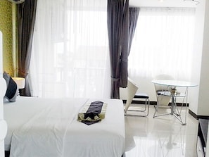 Studio Corner | In-room safe, desk, blackout curtains, free WiFi - Grand Residence Jomtien (Pattaya)