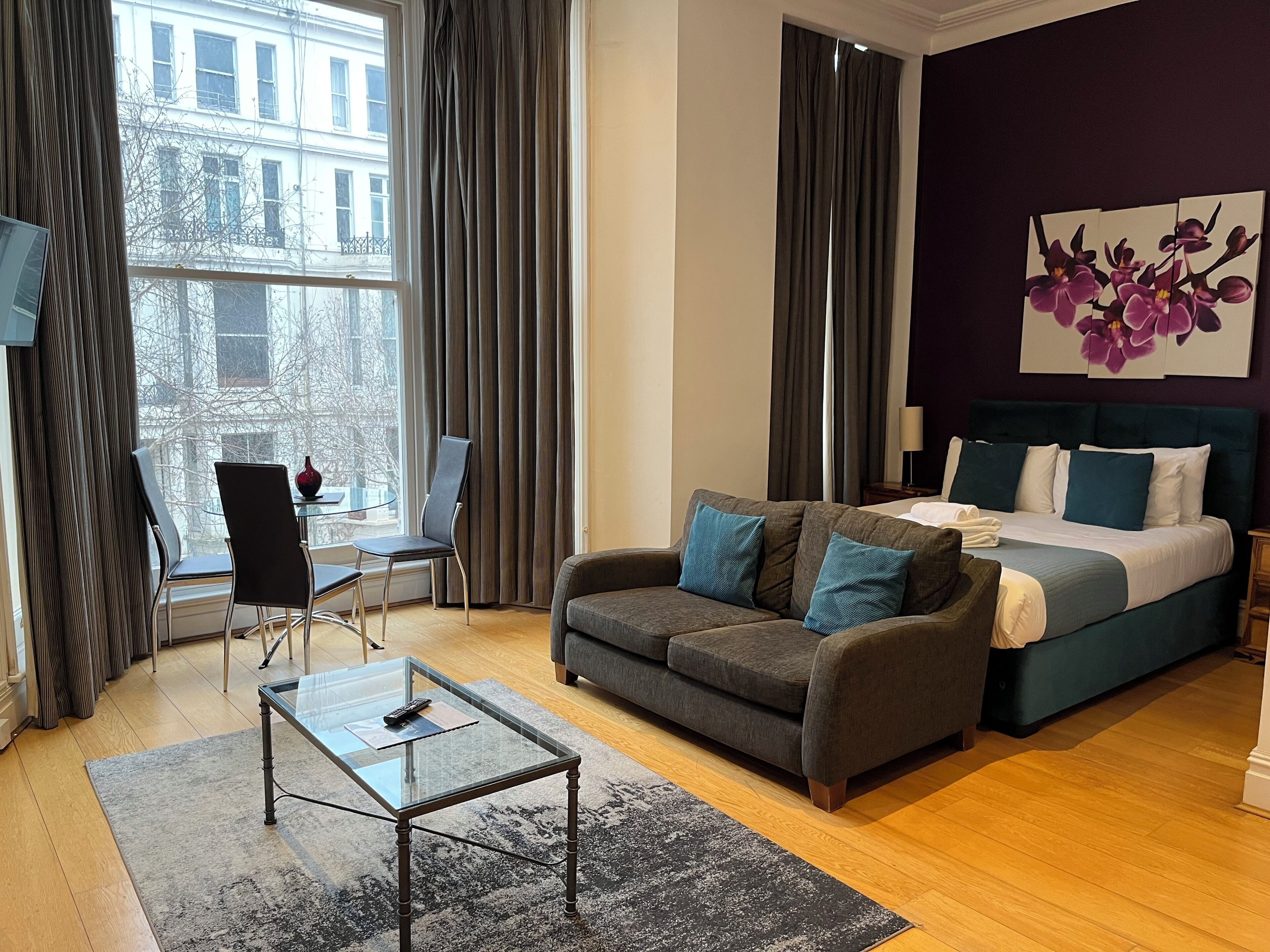 Studio | In-room safe, iron/ironing board, cots/infant beds, free WiFi