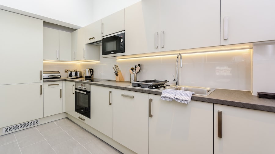 Richmond Ibis House Apartments by Viridian Apartments