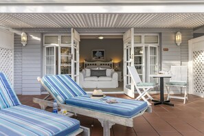Deluxe Double Room, 1 Queen Bed, Lagoon View, Sea Facing | Terrace/patio - The Knysna Belle (Knysna)