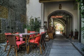 Lunch and dinner served, Regional cuisine - AKZENT Hotel Goldner Hirsch (Kamenz)