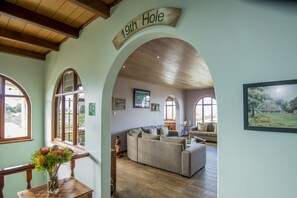 Executive lounge - Villa Venusta (Hermanus)