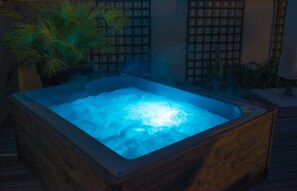 Hot stone massages, Swedish massages, sports massages, massages