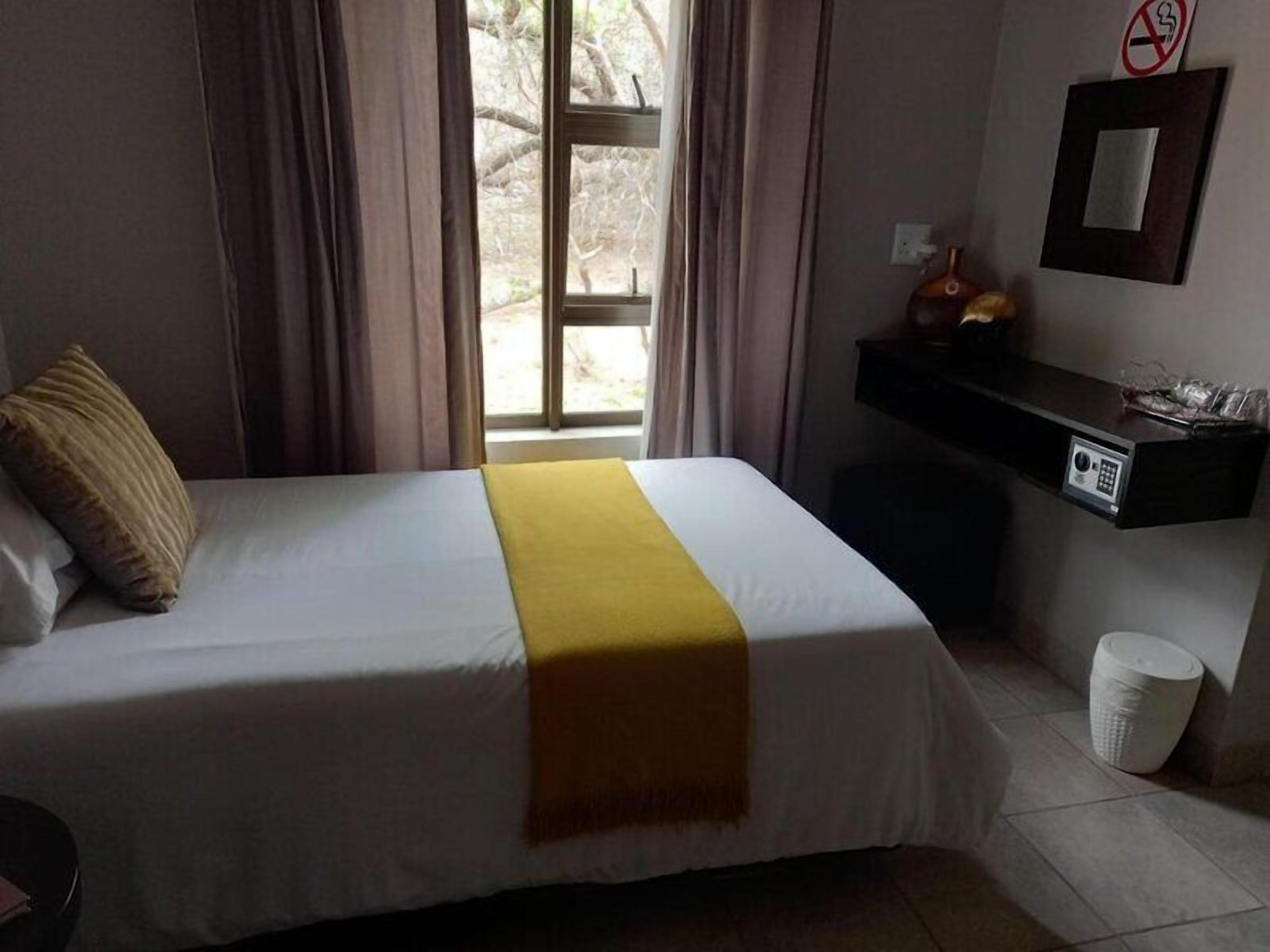Luxury Triple Room | 3 bedrooms, premium bedding, minibar, in-room safe
