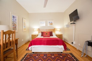 In-room safe, free WiFi