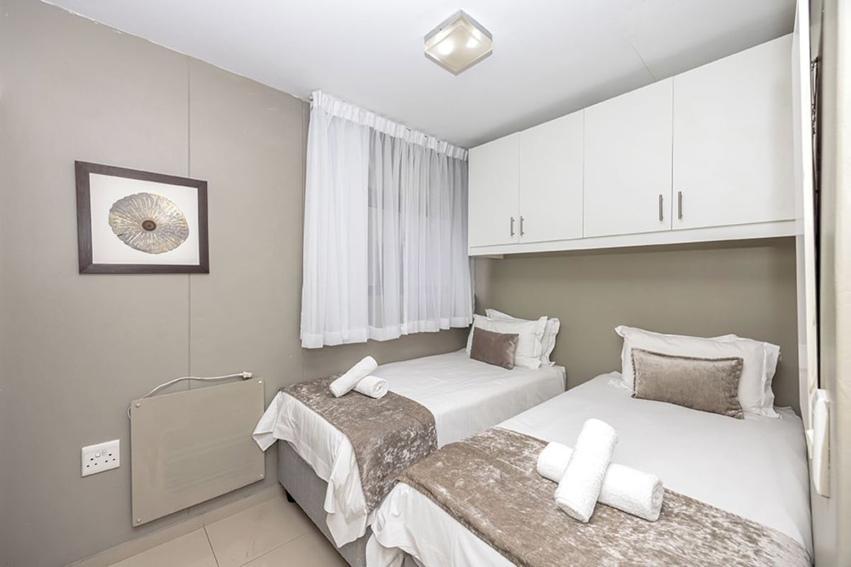 Standard Apartment | Premium bedding, in-room safe, laptop workspace, blackout drapes