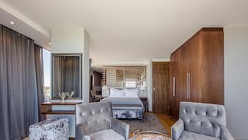 Penthouse | Ropa de cama de alta calidad y caja de seguridad en la habitación