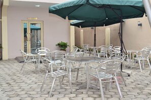Courtyard - De Rigg Place (Lagos)