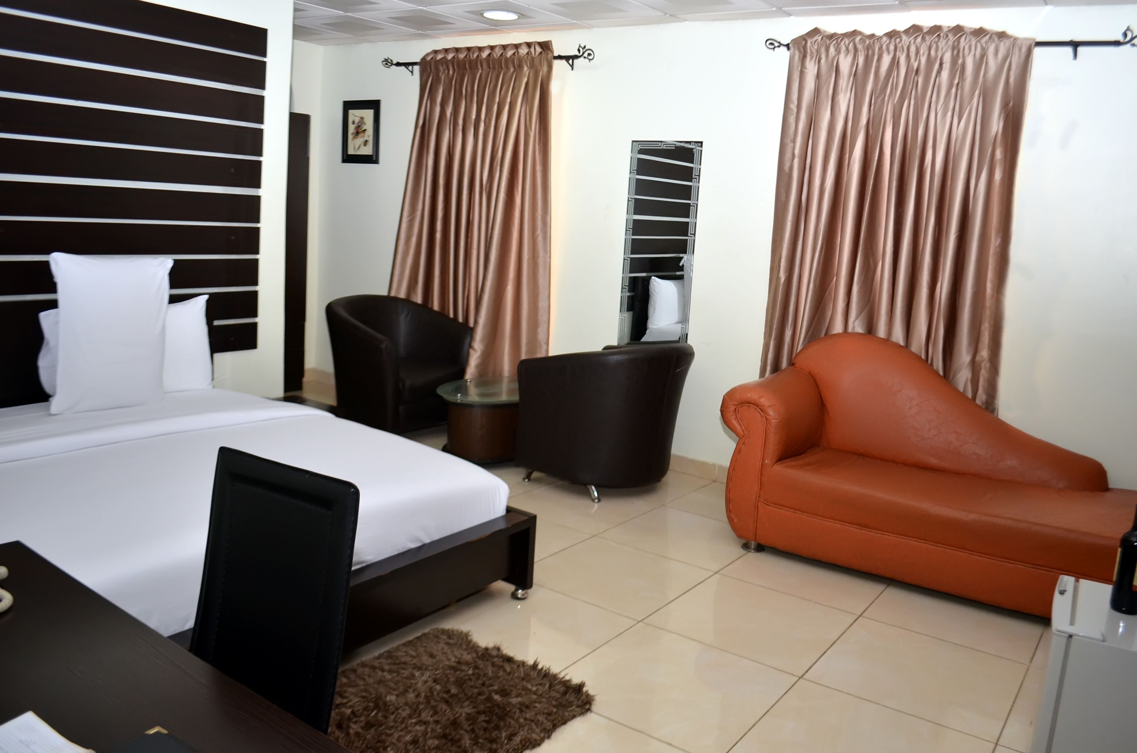 superior room | in-room safe, desk, free wifi, bed sheets