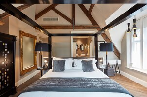 Suite (Playground) | Egyptian cotton sheets, premium bedding, minibar, in-room safe