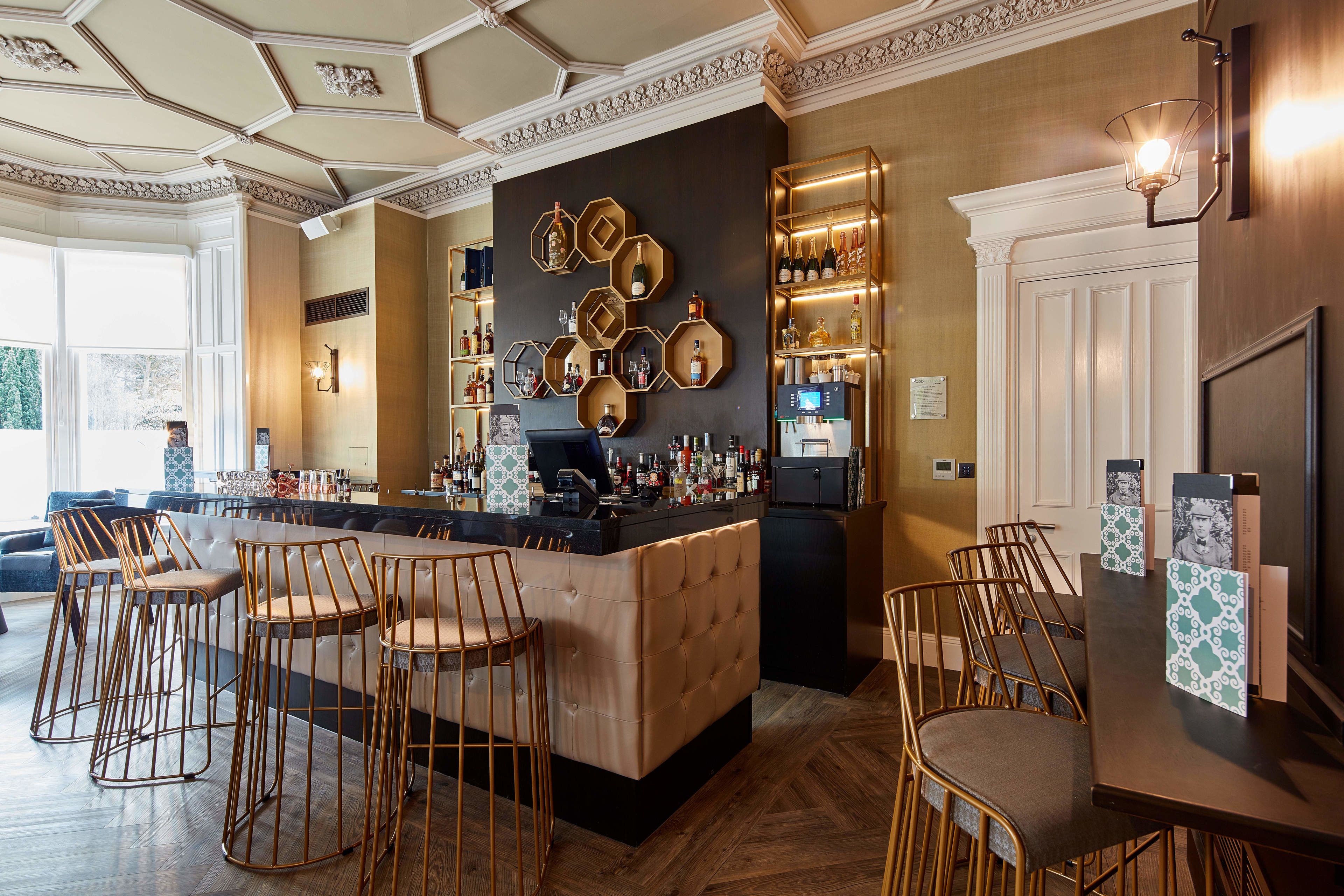 cocktail bar, garden views, open daily