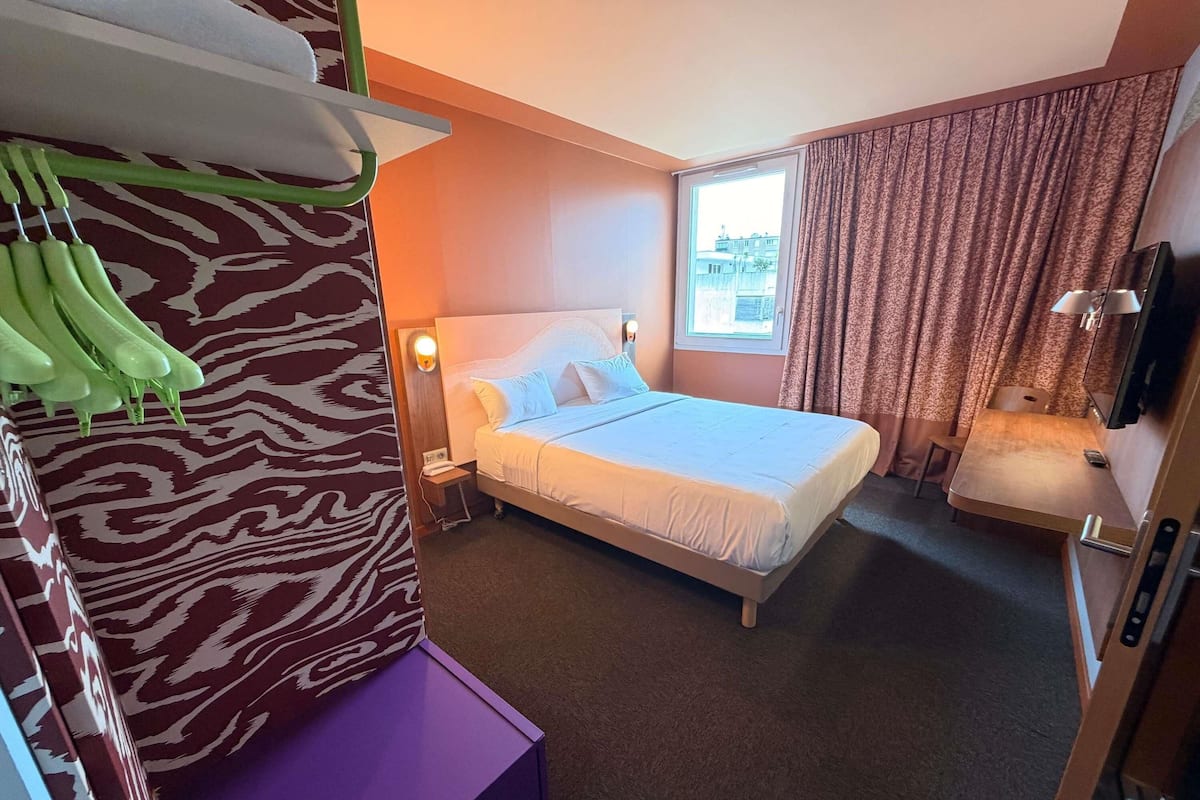 Family Room, 2 Double Beds | Premium bedding, desk, laptop workspace, blackout drapes