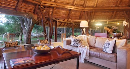 Itaga Luxury Private Game Lodge