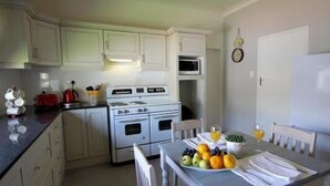 Luxury House | Private kitchen
