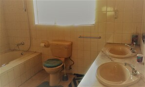 Free toiletries, towels