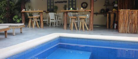 Outdoor pool, pool loungers