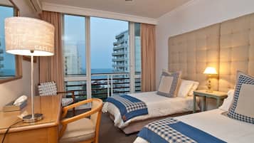 2 bedrooms, premium bedding, in-room safe, desk