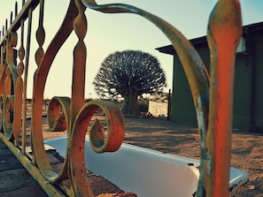 Children’s play area – outdoor