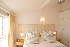 อพาร์ทเมนท์ (D3 Sea Lodge ) | 3 ห้องนอน, เครื่องนอนระดับพรีเมียม, ตู้นิรภัยในห้องพัก