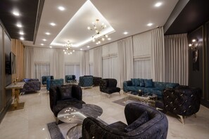 Lobby sitting area - Nishan Hotel (Amman)