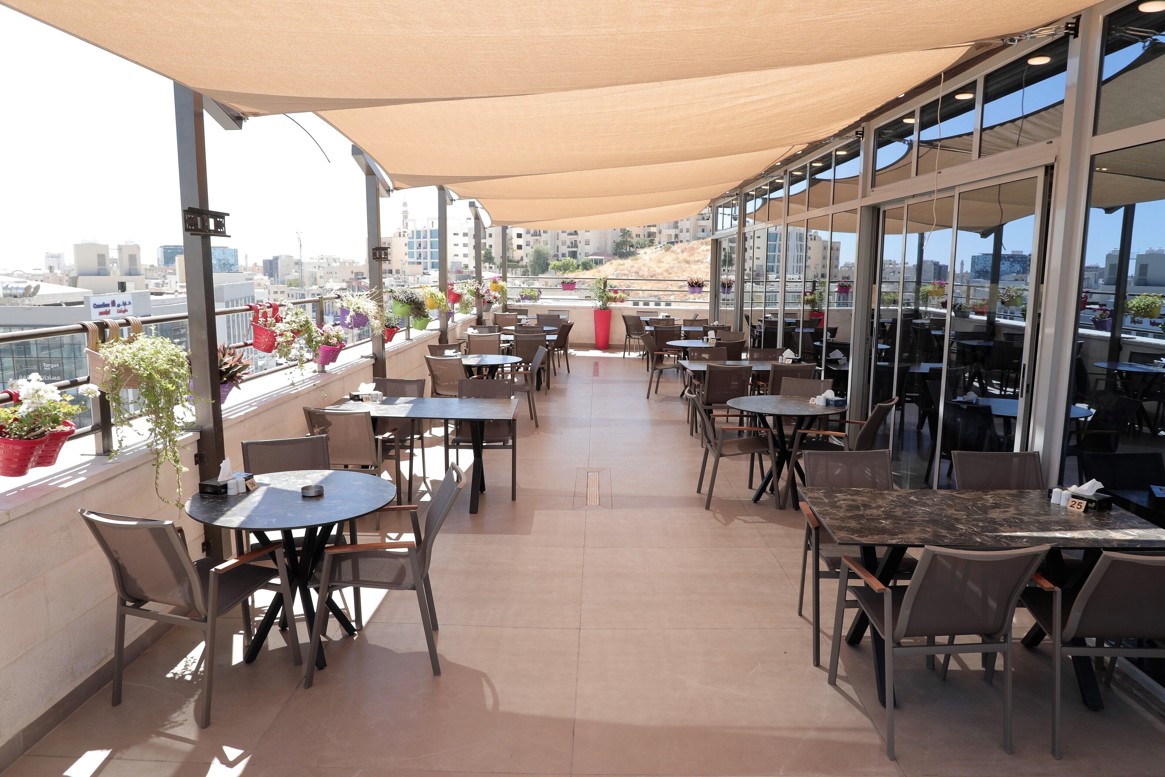 Photo - Nishan Hotel